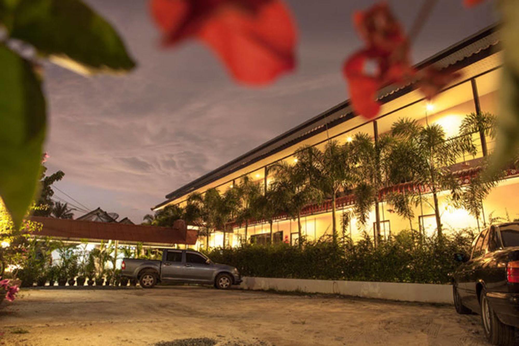 Phuket Airport Inn Ban Bo Han Eksteriør bilde